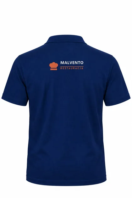 Granatowa koszulka polo Worker od tyłu z dużym haftem przykładowego logo restauracji MALVENTO na plecach (logo wymyślone, zdjęcie poglądowe)